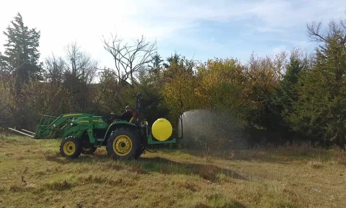 Boomless Tractor Sprayer; Easy Installation 2 Colors Yellow Blue