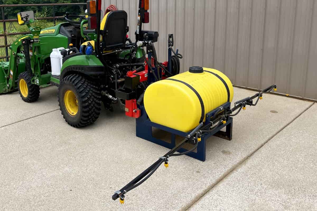  Boomless Tractor Sprayer; Easy Installation 2 Colors Yellow Blue 