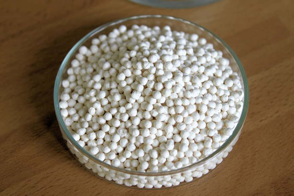 Ammonium Sulfate Fertilizer in Pakistan; 2 Types Solid Liquid Contains Nitrogen Sulfur